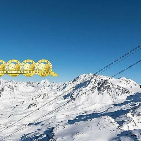 Dernier Etage Avec Vue Sur Les Montagnes Emplacement Exceptionnel Au Coeur De Aux Pieds Prestations Incluses Val Thorens